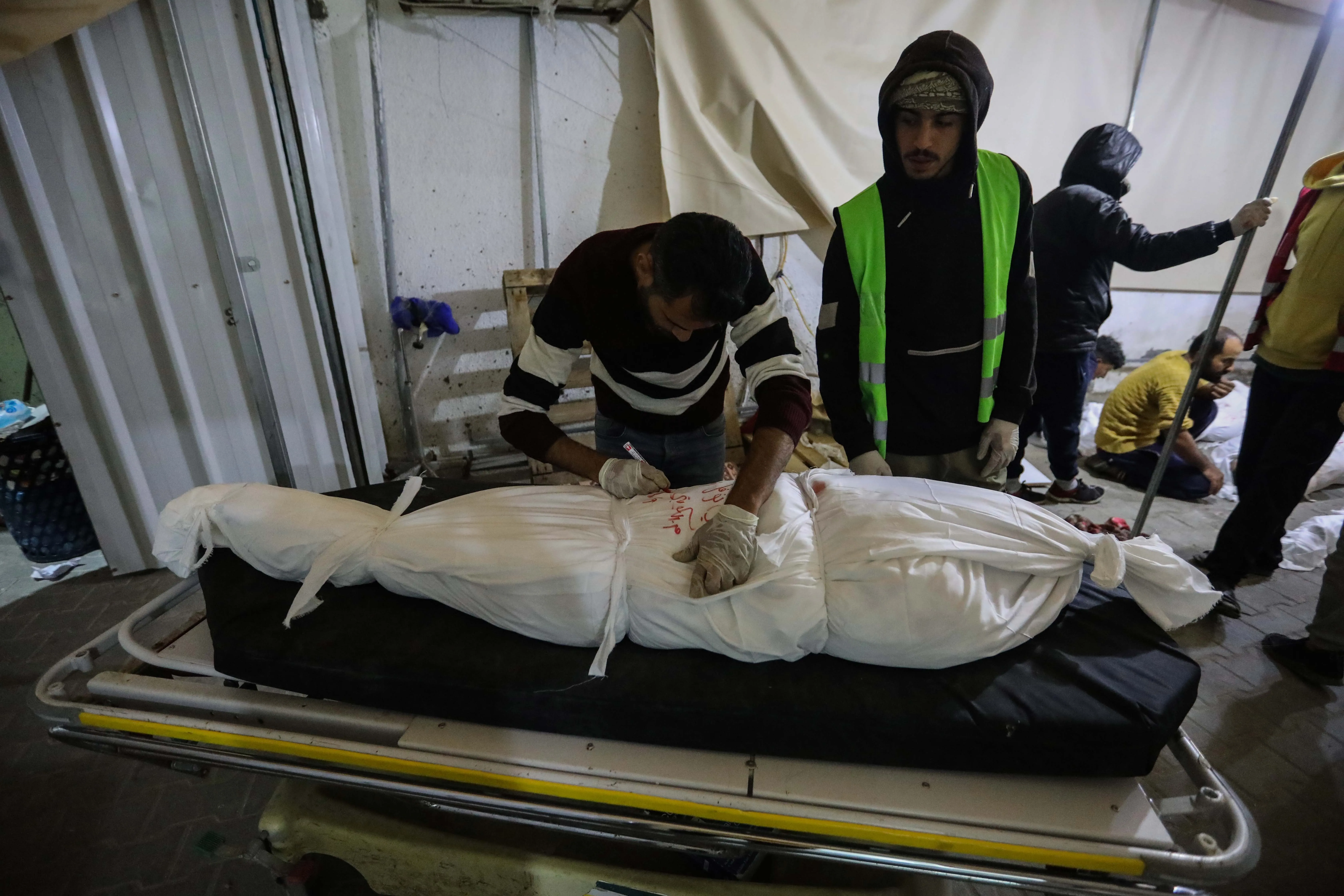 Gaza Terus Digempur Israel, Lebih Dari 23 Ribu Penduduk Sipil Palestina Syahid