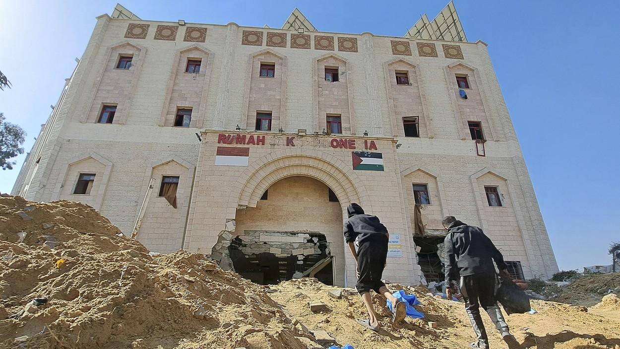 RS Indonesia di Gaza Ditutup Usai Dibombardir Serangan Drone Israel