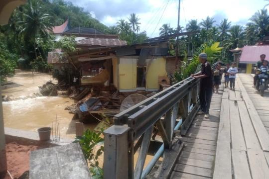 6 Villages in Sijunjung Regency Hit by Flash Floods, 2,819 People Affected