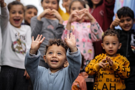 Hampir 1 Tahun Genosida di Palestina: Lebih dari 17.000 Anak Meninggal Dunia