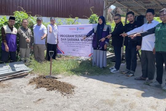 BMI dan BMM Dukung Pemulihan Masyarakat Aceh melalui Akses Air Bersih dan Bantuan Pangan