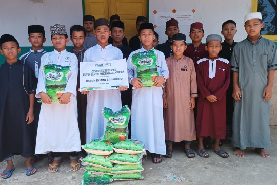 ASAR Humanity Delivers 11 Sacks of Rice to Underprivileged Students