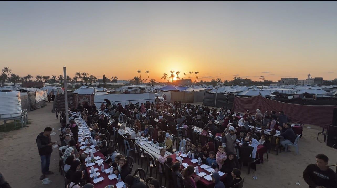 Ketika Adzan Maghrib Tiba, Tidak Semua Keluarga Punya Meja untuk Berbuka — ASAR Humanity Hadir Membawa Hangatnya Ramadhan