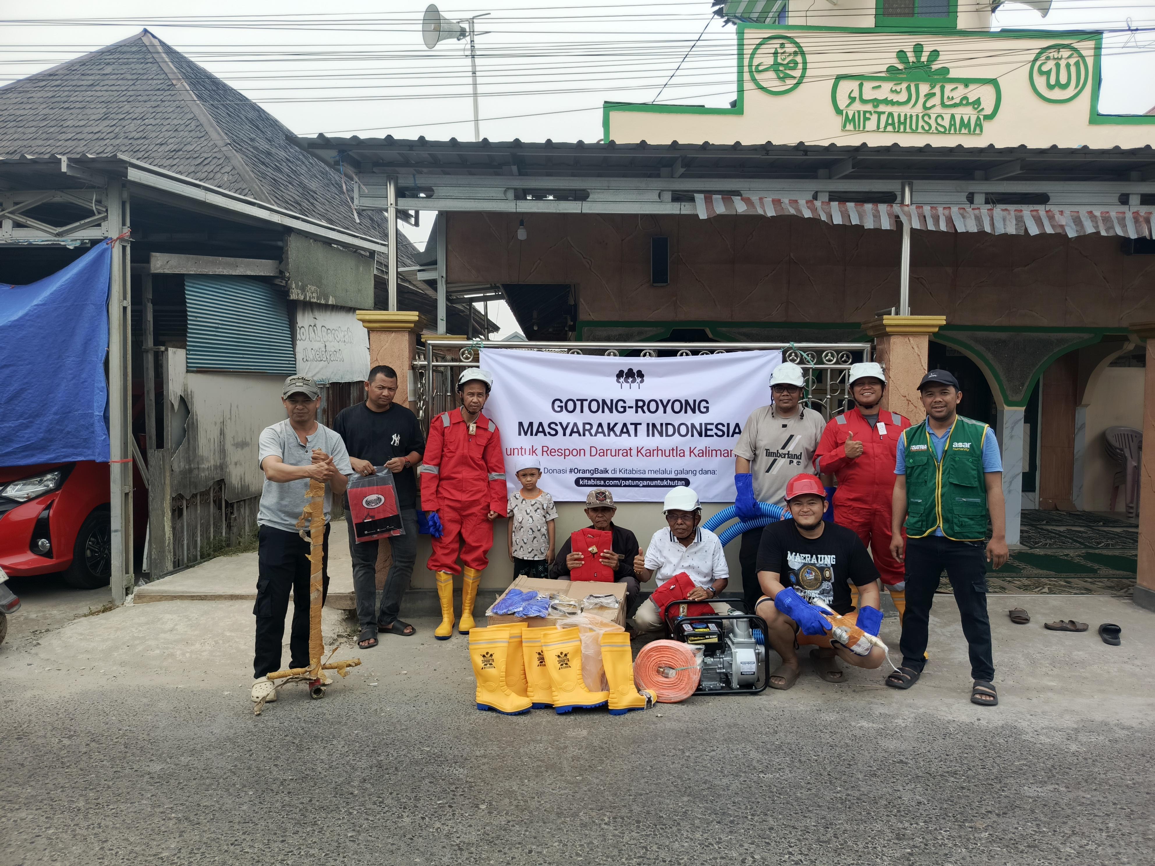 Orang Baik melalui Kitabisa Dukung Aksi ASAR Humanity, Ksatria Salurkan Air Bersih dan Perlengkapan Karhutla di Kalsel