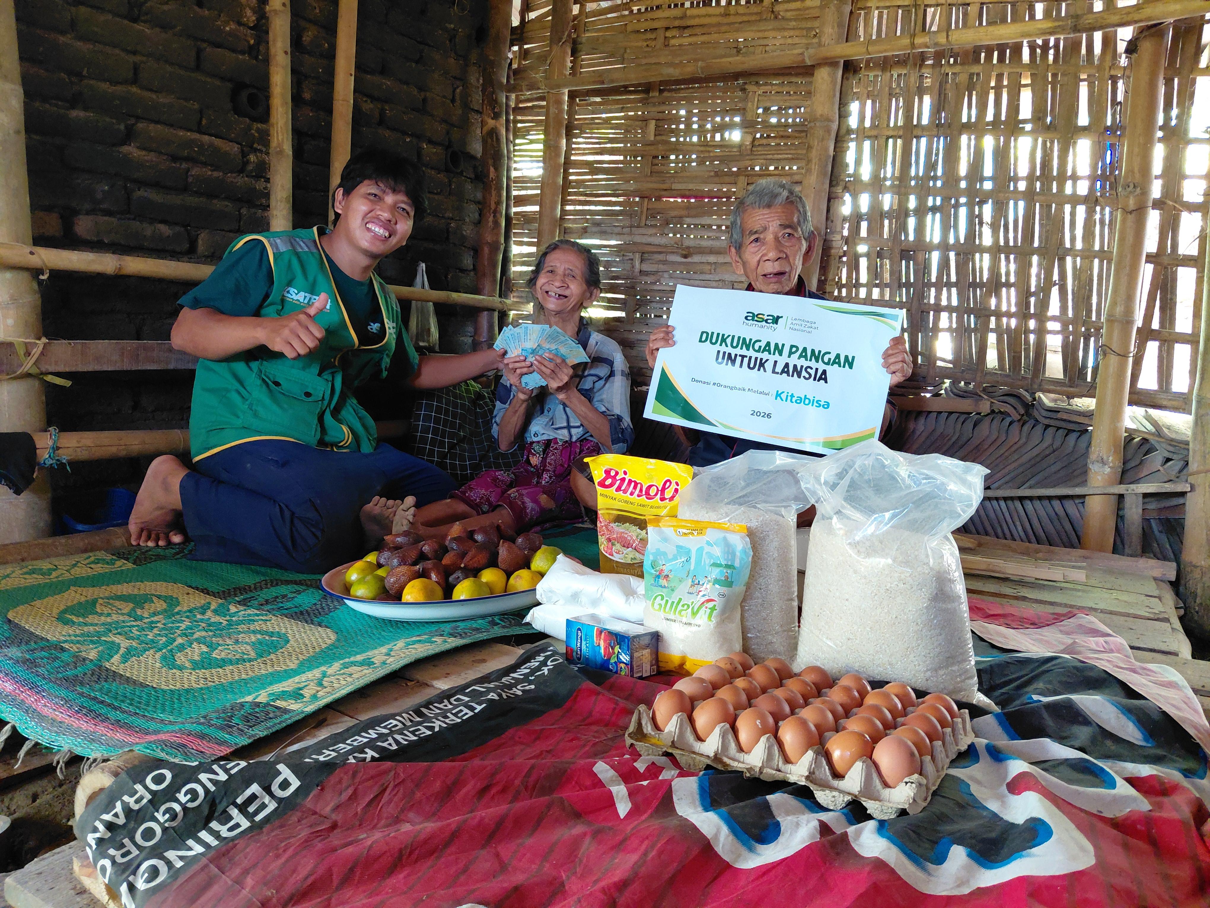 Hadir di Tengah Keterbatasan, ASAR Humanity Salurkan Bantuan untuk Lansia di Lombok Tengah