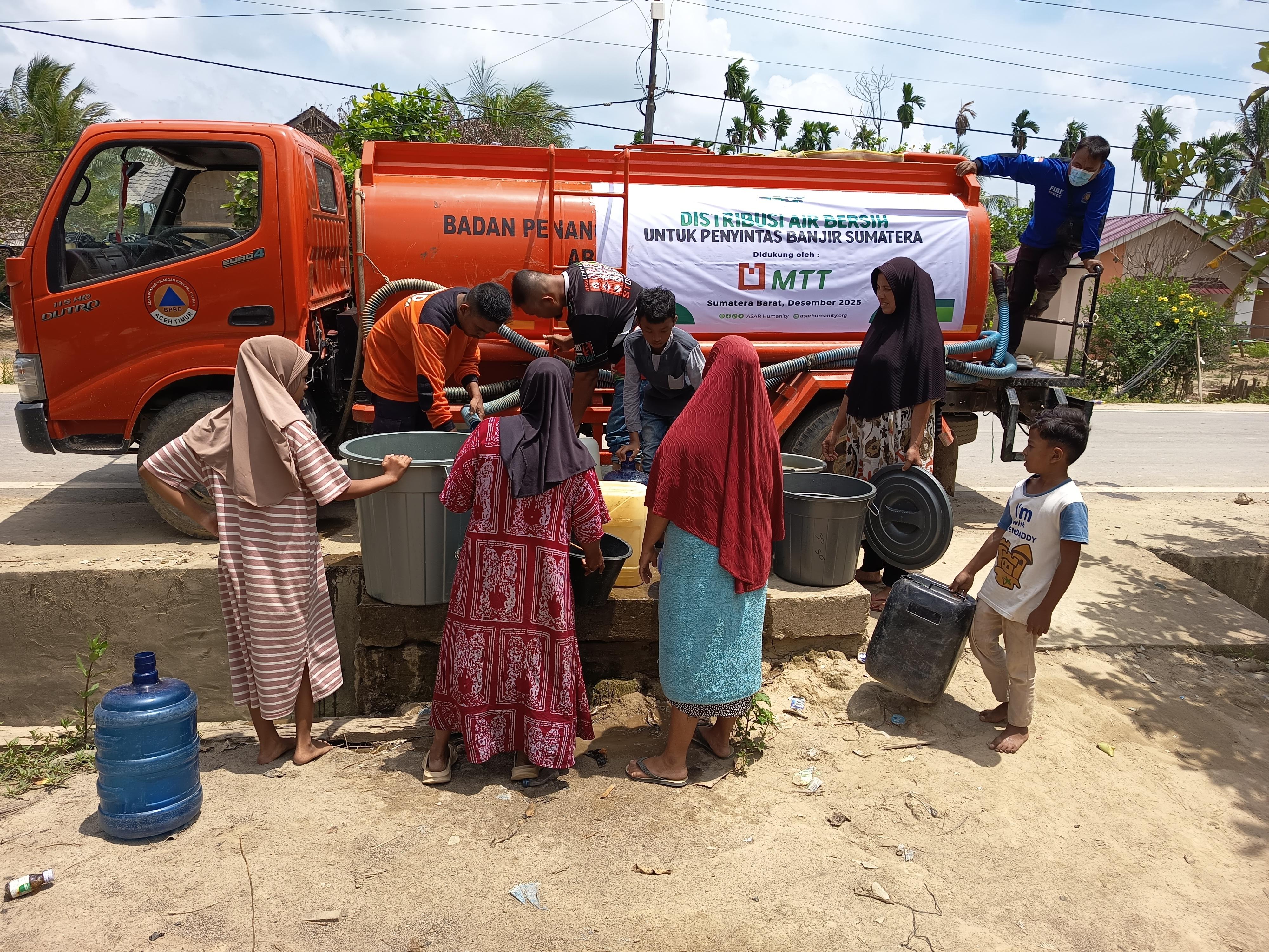 Jangkau 1.400 Penerima Manfaat, ASAR Humanity dan Majelis Telkomsel Taqwa Respons Banjir di Sumatra Barat