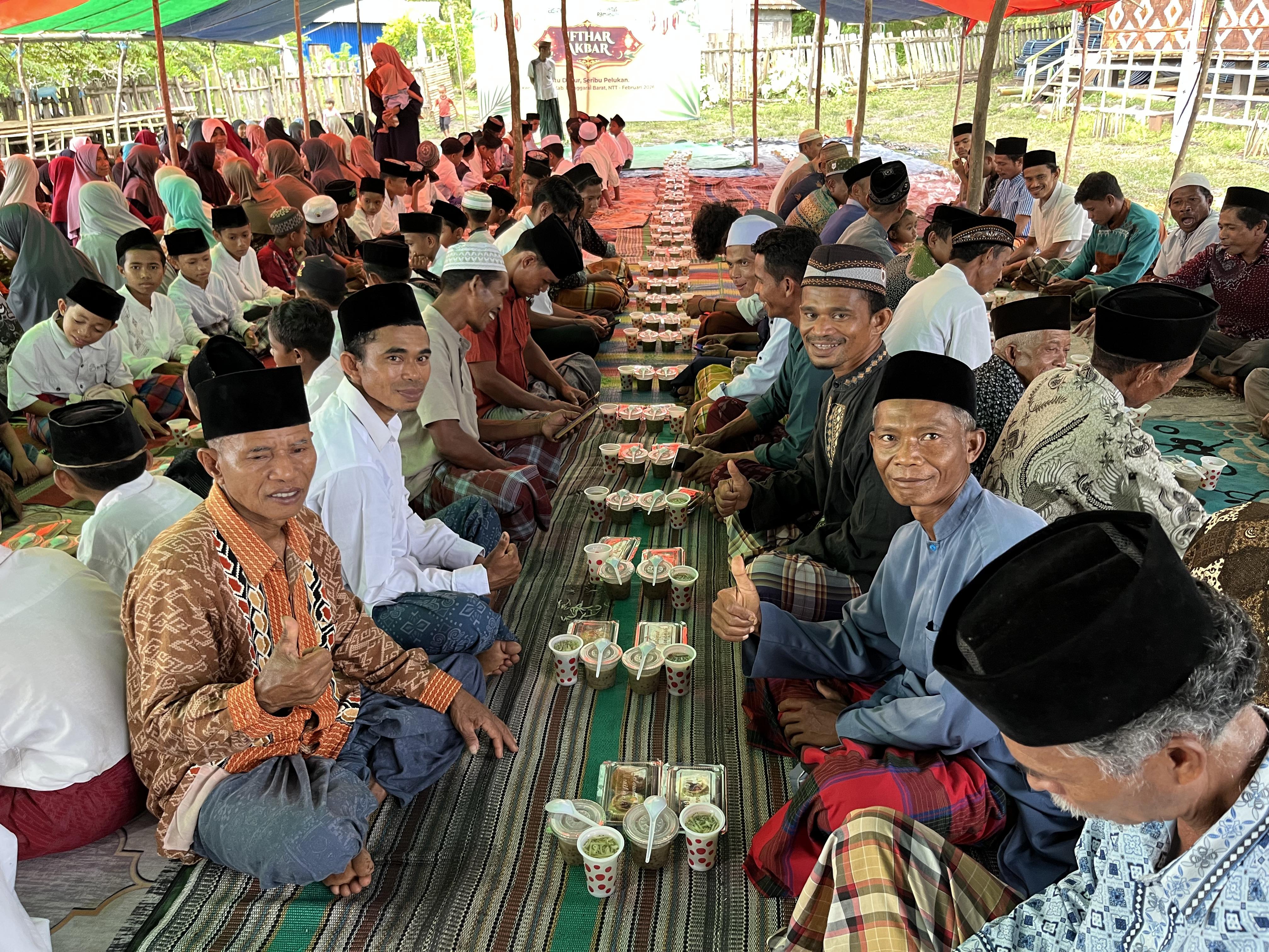 ASAR Humanity Gelar IFTHAR AKBAR di Manggarai Barat, Satukan Warga Lima Kampung di Tengah Hujan