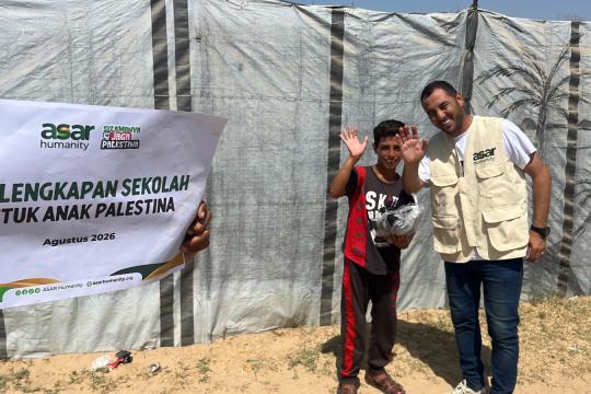 ASAR Humanity dan Sharing Happiness Salurkan 160 Sepatu dan 30 Tongkat Kruk untuk Warga Gaza