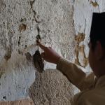 Di Balik Atap yang Bocor, Ada Mimpi 150 Anak di MI Swasta Al-Barkah