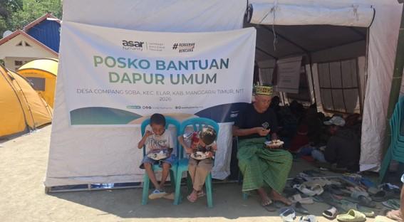 SAR Humanity Hadirkan Dapur Umum, Salurkan Makanan Siap Saji untuk 200 Warga Terdampak Gempa di Maggarai Timur